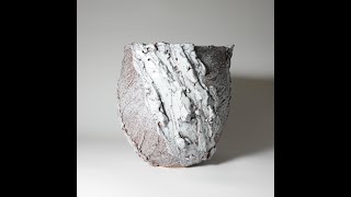 荒焼壺.希少.石爆 蓋つき壺 小石原焼（黒釉流し 飛び鉋） | Pay ID