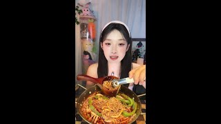 🔴 LIVE: Chinese Girl Eat & Chat | Cozy Mukbang ASMR, Gentle Eating Sounds & Chill Vibes screenshot 1