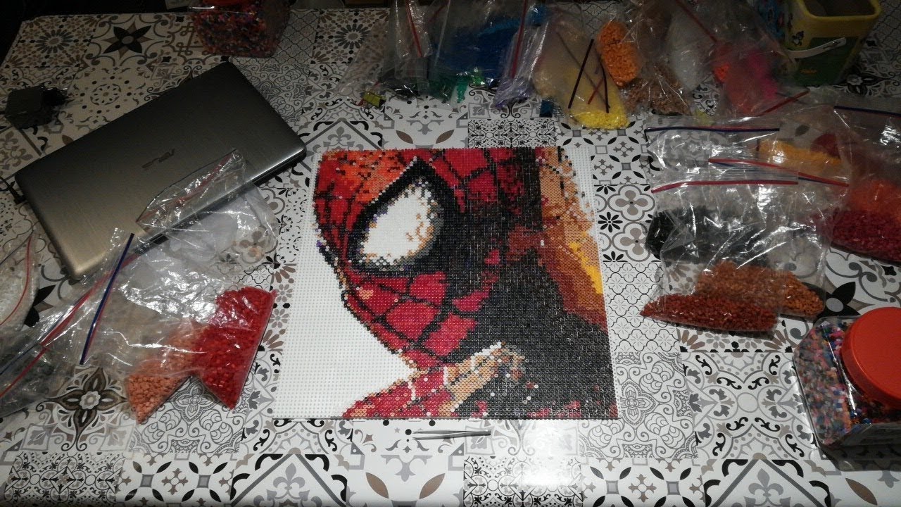 Spiderman perle hama - Spiderman