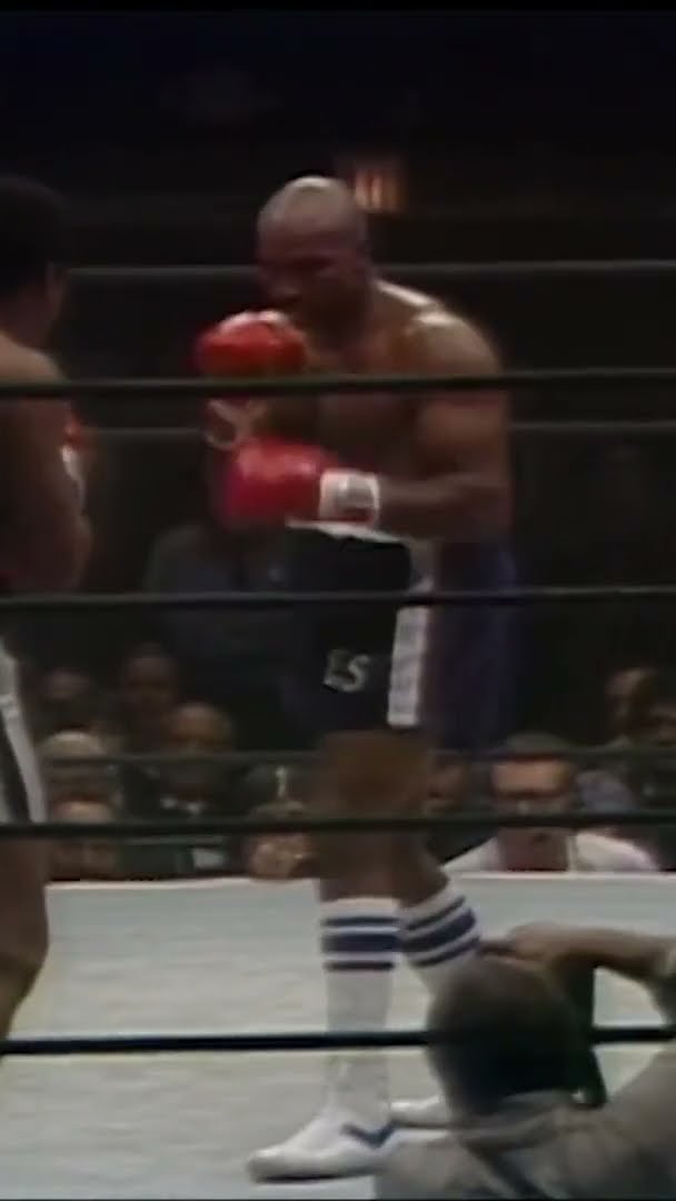 ? OTD! This Was Muhammad ALI'S Finest Hour Against Earnie SHAVERS ?
