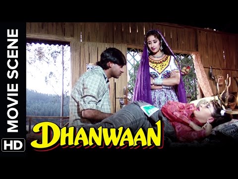 ajay-plays-a-prank-on-karisma-|-dhanwaan-|-movie-scene