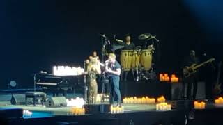 LeAnn Rimes & Ronan Keating Performing "Last Thing On My Mind" Live @ The O2, London