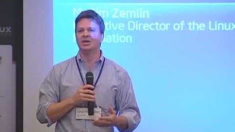 Doug Fisher and Jim Zemlin, at Moblin Executive Summit, 2009 Computex