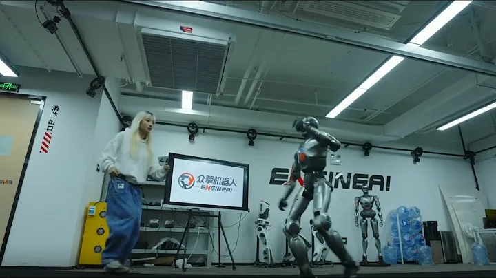 Humanoid Robot Nails Kung Fu Dance! 🤖🔥 PM01 Recreates Iconic Scene from Stephen Chow’s Movie