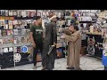 اوعى تمشي ورا ابنك ليحصل معاك كده 