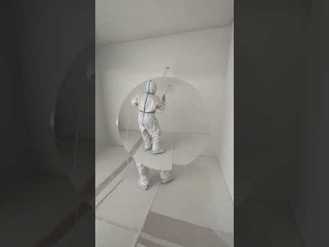 БЕЗВОЗДУШНАЯ ОКРАСКА СТЕН