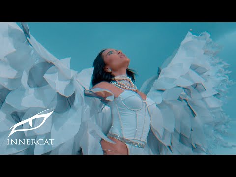 Martha Heredia, Lapiz Conciente – Don't Go [Official Video]