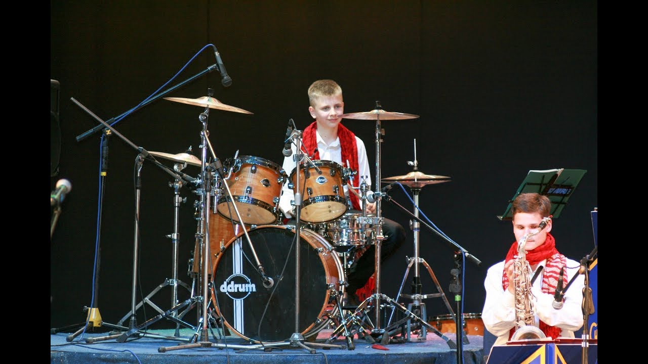 Братья Гримм барабанщик. Drum brothers