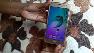 Tangkapan Layar Samsung Galaxy J2