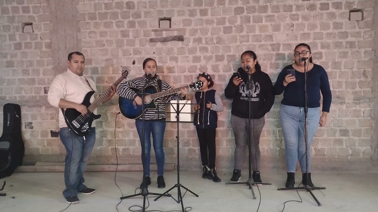 La familia sagrada (canto para navidad y la solemnidad de la sagrada