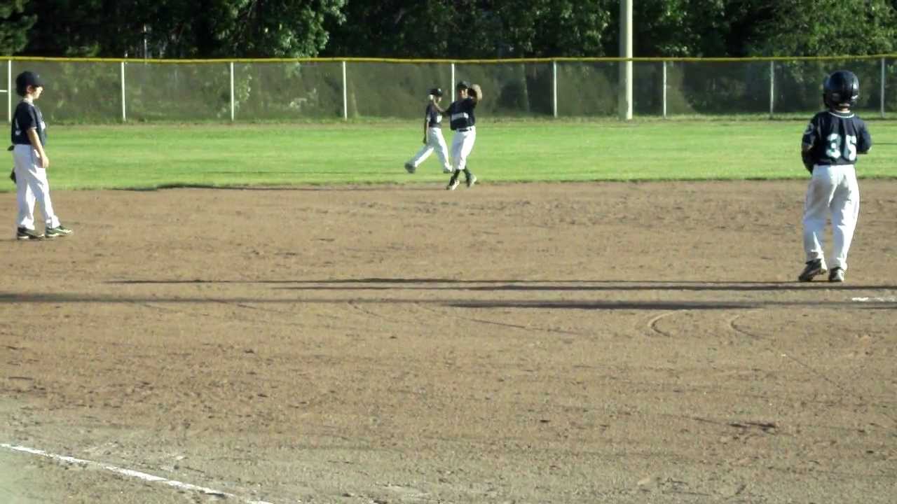 9 year old Jayden makes an unbelievable baseball catch during a game