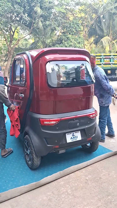 Battery powered three wheelers