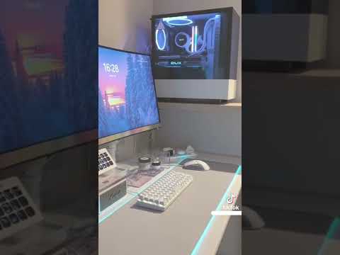 جوله في غرفه فتاه يابانيه تعيش وحدها Shorts اليابان غيوم لاندي