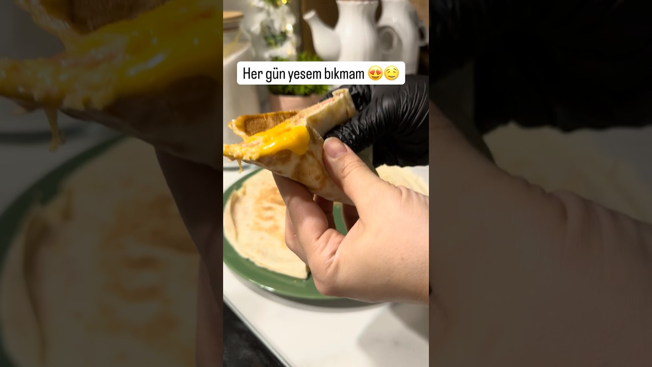 Pratik bir tarif bırakıyorum 😍  #tortillas #tortillatime #pratikkahvaltı #viral #keşfet