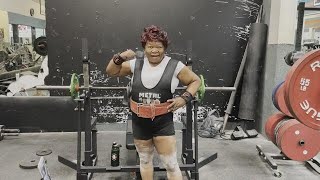 This 80-Year Old Is a Professional Powerlifter