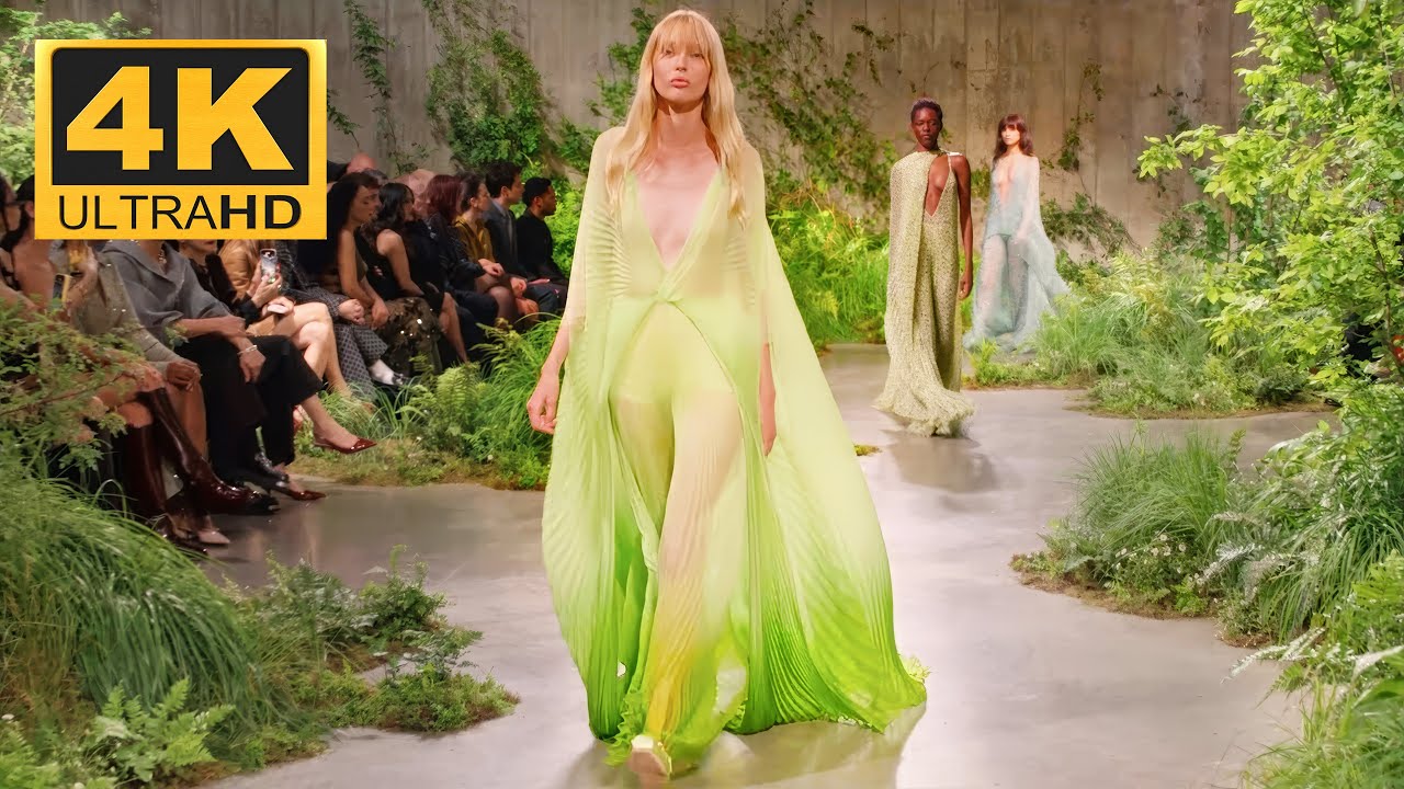 Gucci Cruise 2025 Fashion Show - 4K | London