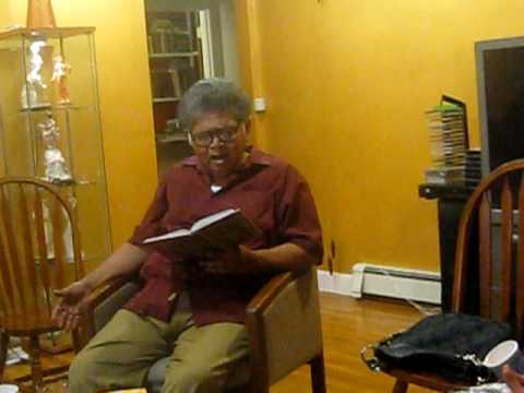 Sunil Ganguly recites Keu Kotha rakheni upon request at Sumita Basus home in boston