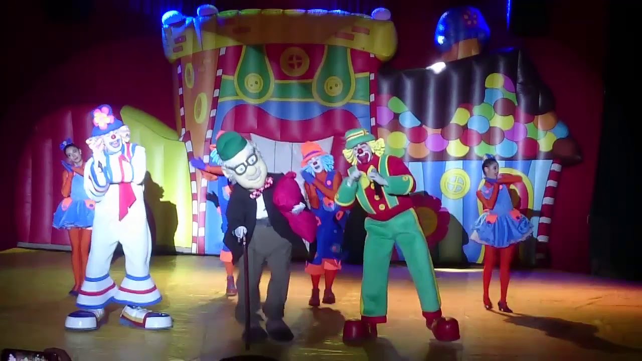 Ana Clara no show Patati Patatá (ao vivo)