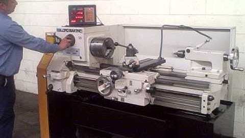 15" x 30" LEBLOND-MAKINO SERVO SHIFT ENGINE LATHE, MODEL: 15" REGAL, S/N: 14C-1140