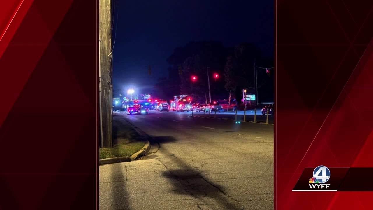 Coroner responds to crash in Spartanburg County - YouTube