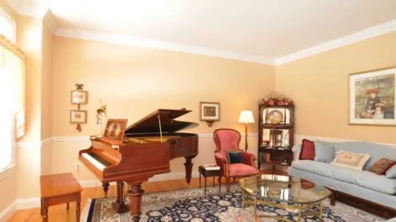 20 Peakham Road - Sudbury Real Estate