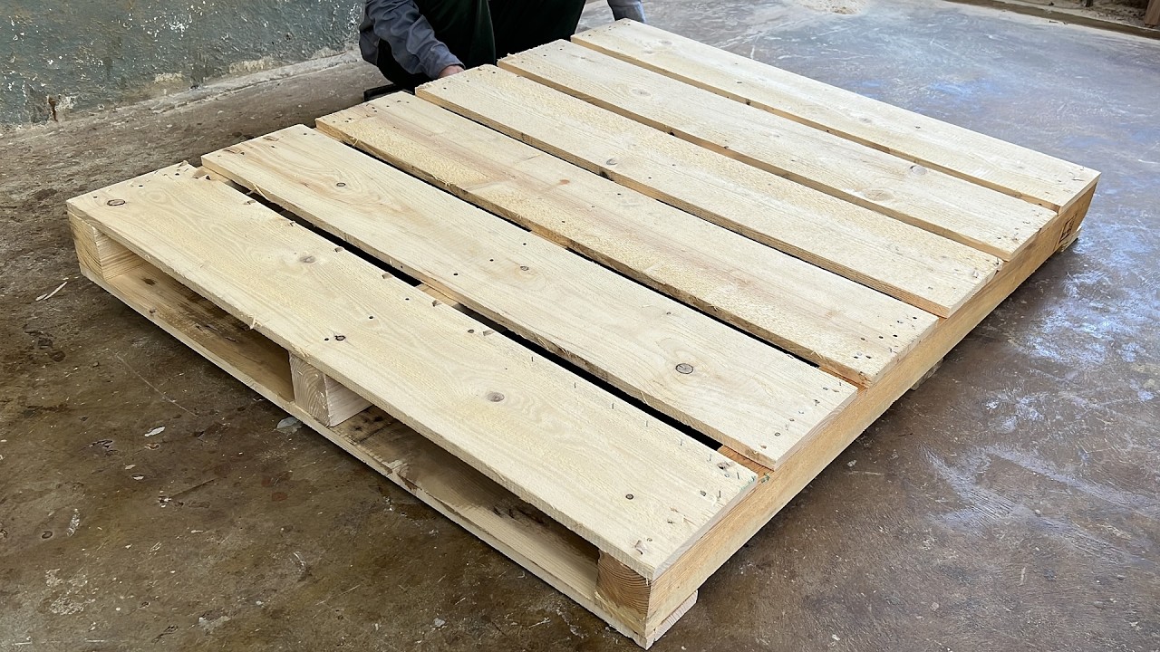 Don't Throw Away Old Pallets! Build Your Own Smart Storage Cabinet At A Very Low Cost