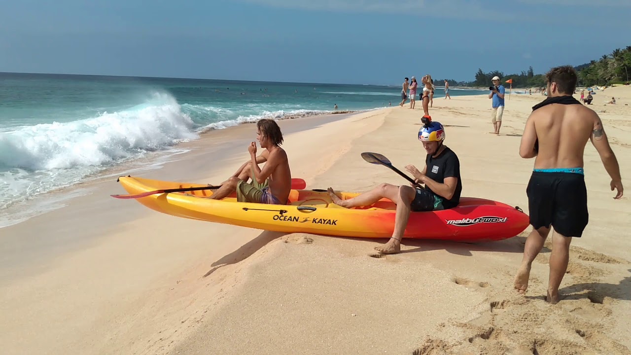 big dude kayaking huge ocean waves big dude kayaking huge ocean waves