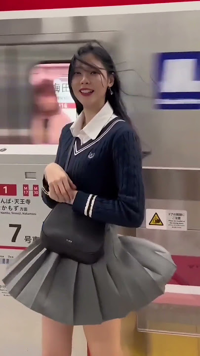 People Can’t Believe How Short Her Skirt Is – Japanese Schoolgirl #shorts