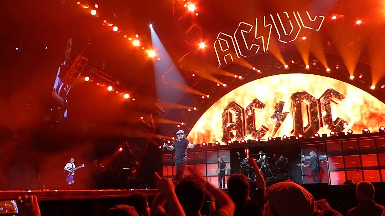 AC/DC - Highway to Hell (Houston 02.26.16) HD - YouTube