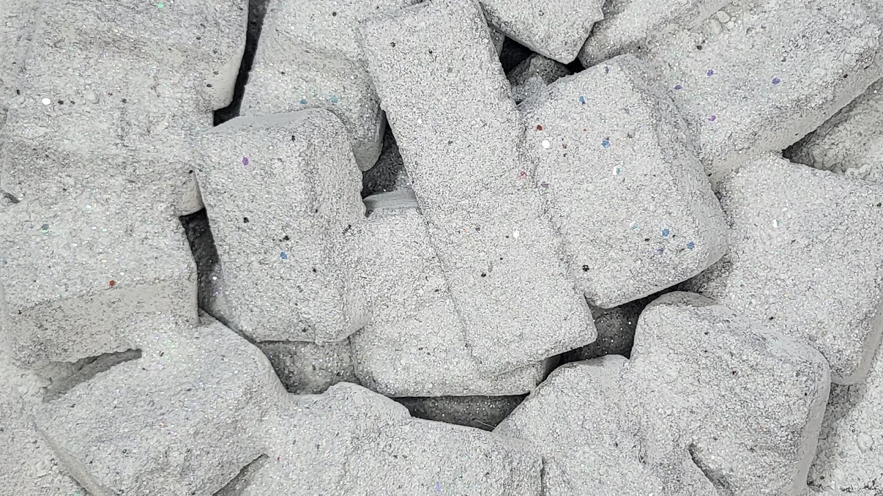 Laundry powder reforms that got frozen sitting since last week! #asmr #viral 