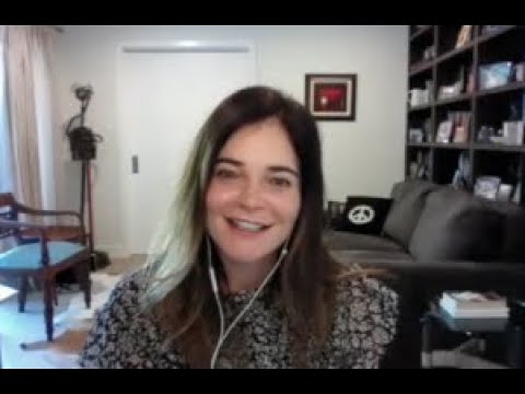 Video: Betsy Brandt: movies, biography, personal life