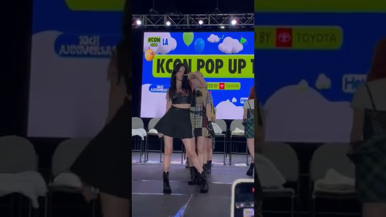 Yujin doing Hikaru’s part from WA DA DA @ 