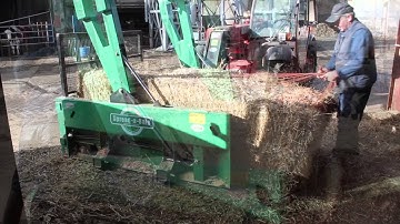 12 De-Twining A Quadrant Bale In a Mini Machine