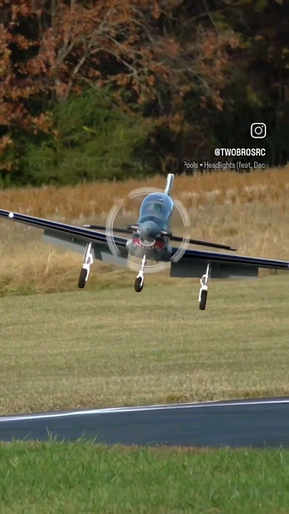 Super Tucano Crosswind Landing #aviation #rc #rcplane