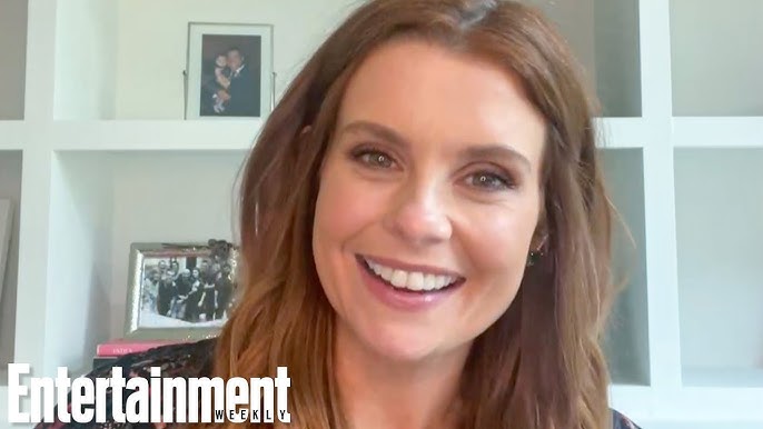 JoAnna Garcia Swisher on The Astronaut Wives Club, Gossip Girl, and How She  Fell in Love with Nick Swisher