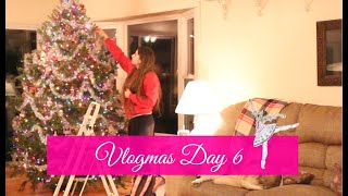 Vlogmas Day 6: Decorating the Family Tree | Sabrina Davidson
