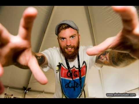 Four year strong - stuck in the middle