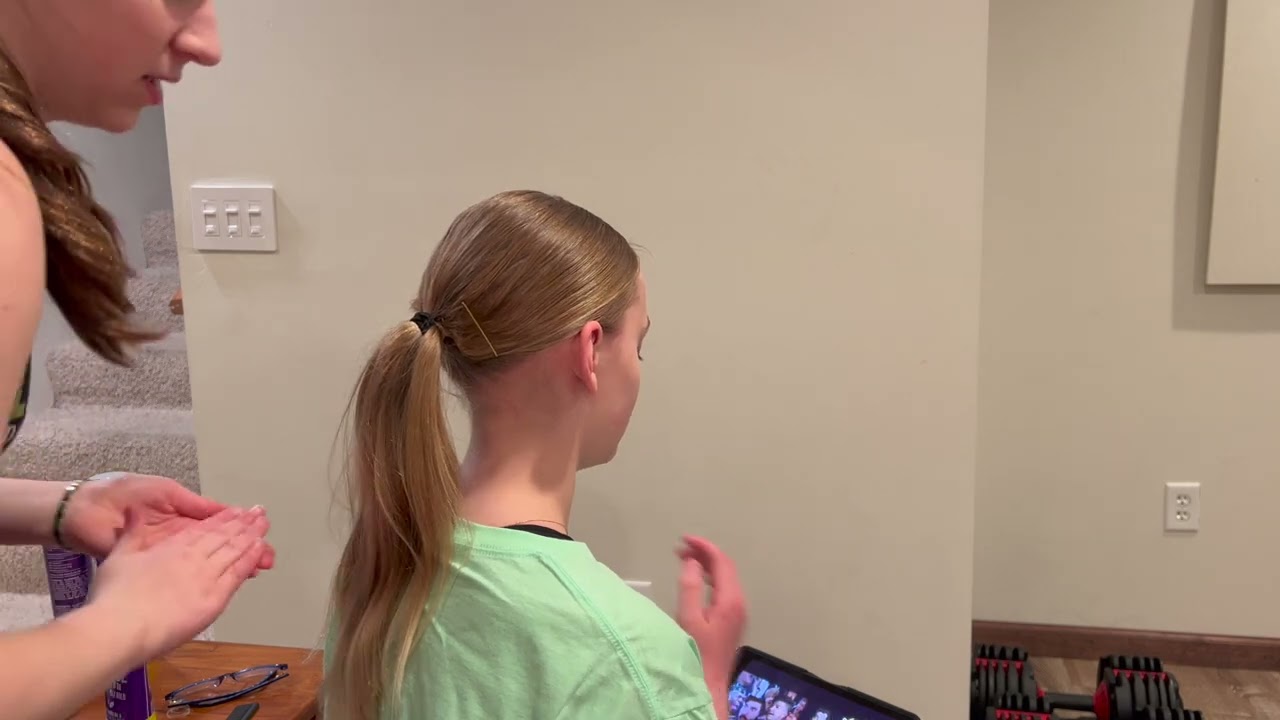 Electric Dance Center - Donut Bun Tutorial