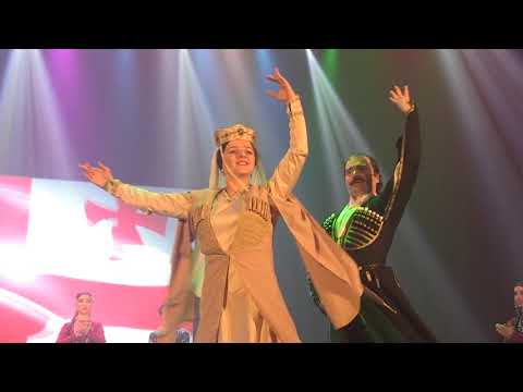 იშვიათი სანახაობა. ანსამბლ ბარაკონის ქორეოგრაფების ცეკვა დაისი