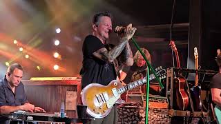 Gary Allan  - It Ain't The Whiskey - Salado, Texas