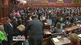 Special legislative session begins to fix almost $1 billion hole in budget