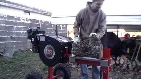 Trying out the new DR Rapidfire wood splitter