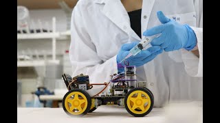 A scientific first: A robot able to “smell” using a biological sensor