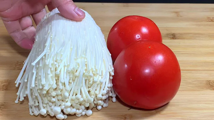 Flammulina enoki mushrooms are paired with tomatoes. They are more delicious without frying. - DayDayNews