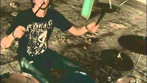 BURNING FLAME - SOMETHINGS WRONG (0FFICIAL VIDEO) 2011