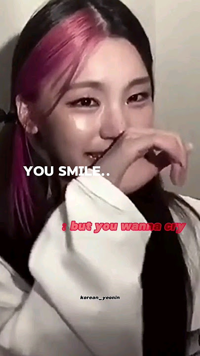 Ya.. Begitulah dirimu #celanapendek #estetika #senyum #sakit #menangis