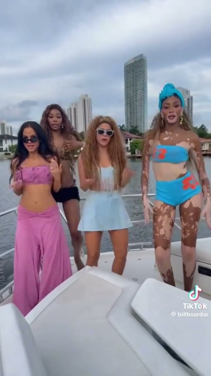 Shakira soltera  #music ￼