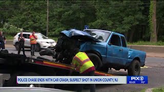 NJ police chase ends with car crash, suspect shot