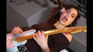 Video thumbnail of "Amy Winehouse- Trilby [Best Quality]"