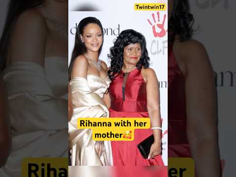 Rihanna And Her Mother Look Beautiful Together Rihanna Youtubeshorts Fashion Motherlove 
